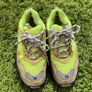 Selling Balenciaga Triple S sneaker
